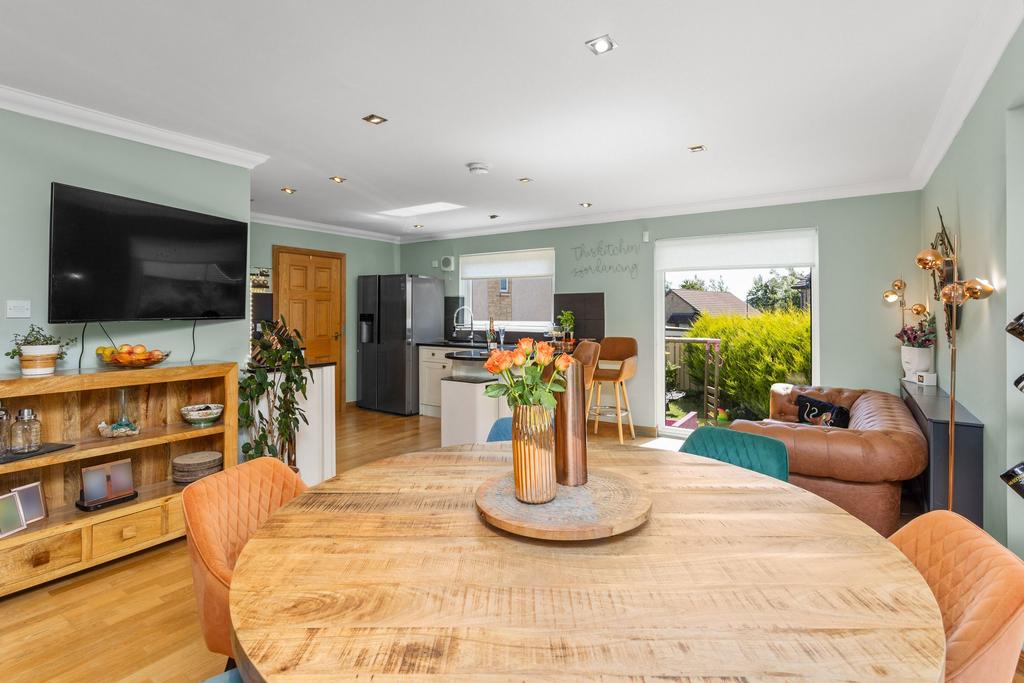 Kitchen/Diner/Living Area