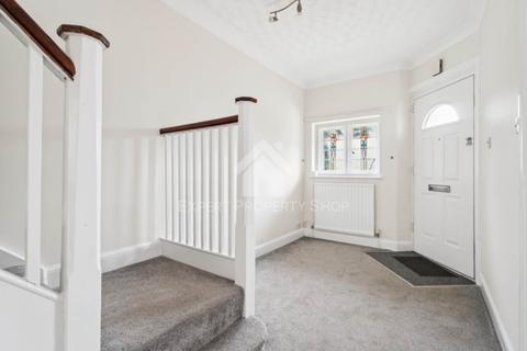 4 bedroom detached house for sale, Tring Road, Aylesbury