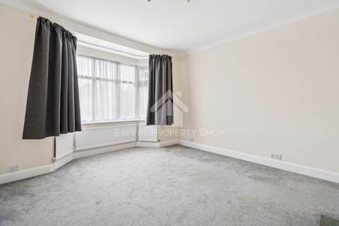 4 bedroom detached house for sale, Tring Road, Aylesbury
