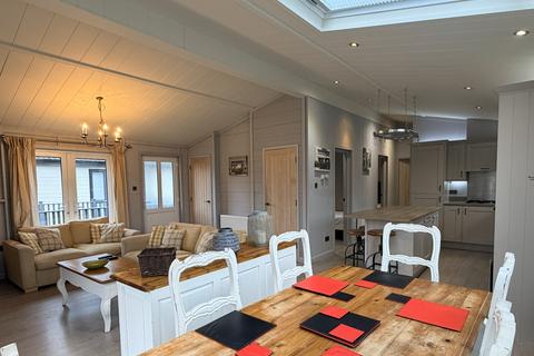 undefined, Pathfinder La Belle Maison Alder Country Park, North Walsham NR28