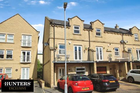 4 bedroom end of terrace house for sale, Cavendish Approach Drighlington, Bradford, West Yorkshire, BD11 1DB