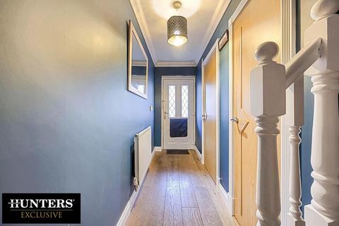 10 Cavendish Approach, Drighlington, Bradford, BD11 1DB