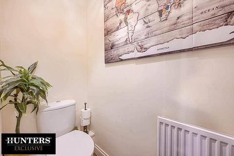 10 Cavendish Approach, Drighlington, Bradford, BD11 1DB