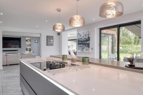 7 bedroom detached house for sale, St. Catherines Road, Blackwell, B60
