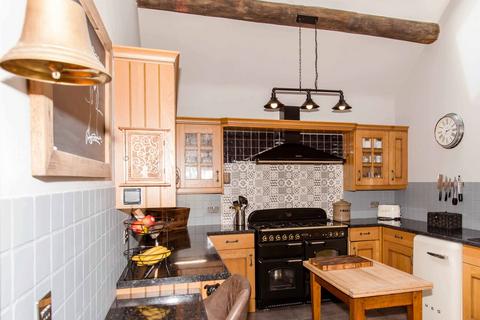 4 bedroom barn for sale, Loads Road, Holymoorside, S42