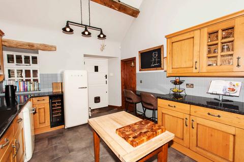 4 bedroom barn for sale, Loads Road, Holymoorside, S42