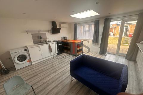 undefined, Rectory Road, Southall, UB2