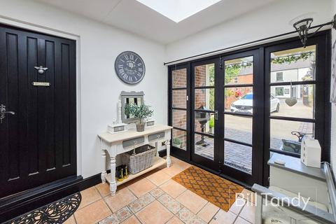 undefined, Upper St John Street, Lichfield, WS14