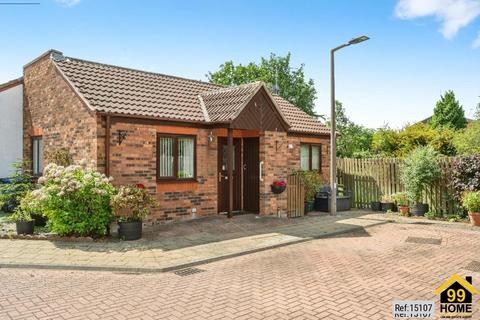 2 bedroom bungalow for sale, Moat, Bentley, Doncaster, DN5