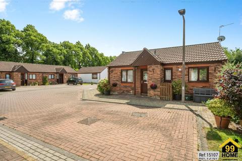 2 bedroom bungalow for sale, Moat, Bentley, Doncaster, DN5