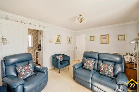 2 bedroom bungalow for sale, Moat, Bentley, Doncaster, DN5