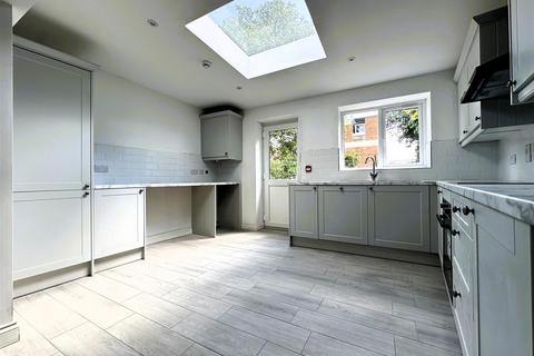 undefined, Worcester Parade, Gloucester GL1