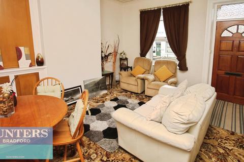 2 bedroom terraced house to rent, Parkside Road, Bradford, West Yorkshire, BD5
