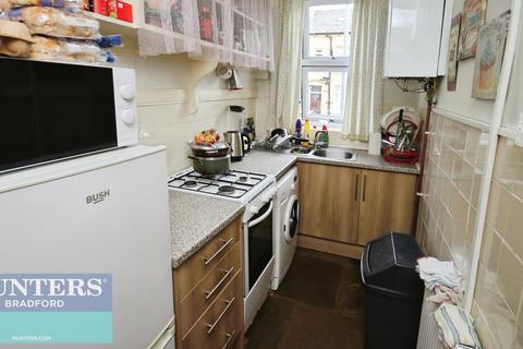 2 bedroom terraced house to rent, Parkside Road, Bradford, West Yorkshire, BD5