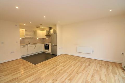 2 bedroom apartment to rent, Rosse Gardens, Hither Green, SE13