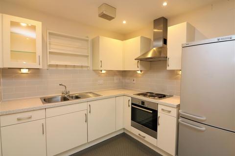 2 bedroom apartment to rent, Rosse Gardens, Hither Green, SE13