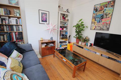 2 bedroom house to rent, Catharine Street, Cambridge CB1