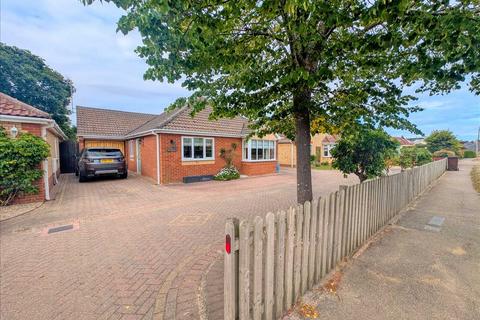 3 bedroom bungalow for sale, Clacton Road, Thorrington CO7