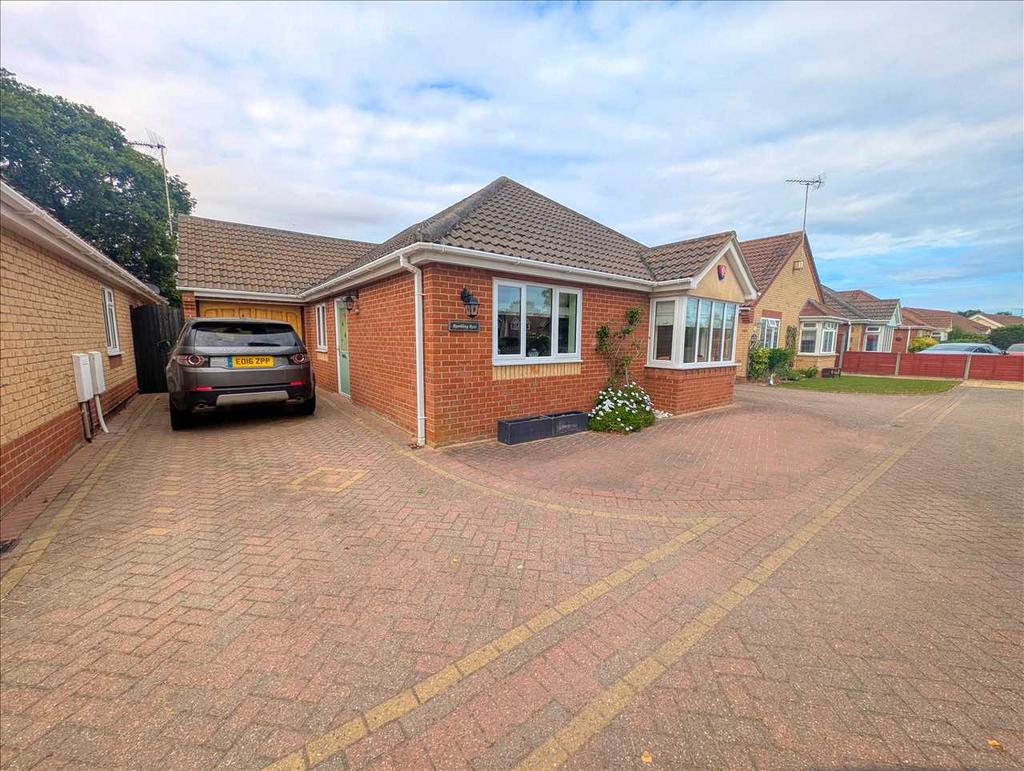 Front / Driveway