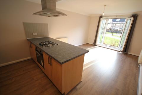 2 bedroom flat to rent, Bromhall Road, Dagenham RM9