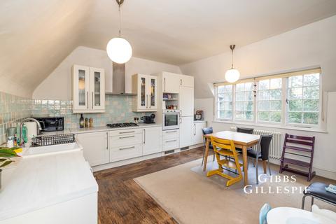 2 bedroom flat to rent, Elm Park Road, Pinner, HA5