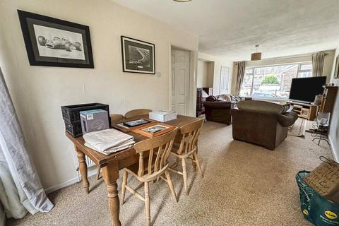 3 bedroom semi-detached house for sale, Moorside Avenue, Bradford BD2