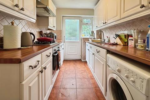 30 Moorside Avenue, Bradford, BD2 3HG