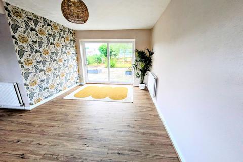 73 Caeglas, Cross Hands, Llanelli, SA14 6NH