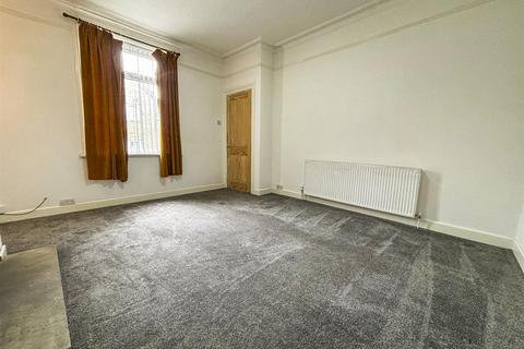 3 bedroom end of terrace house for sale, Fagley Road, Bradford BD2