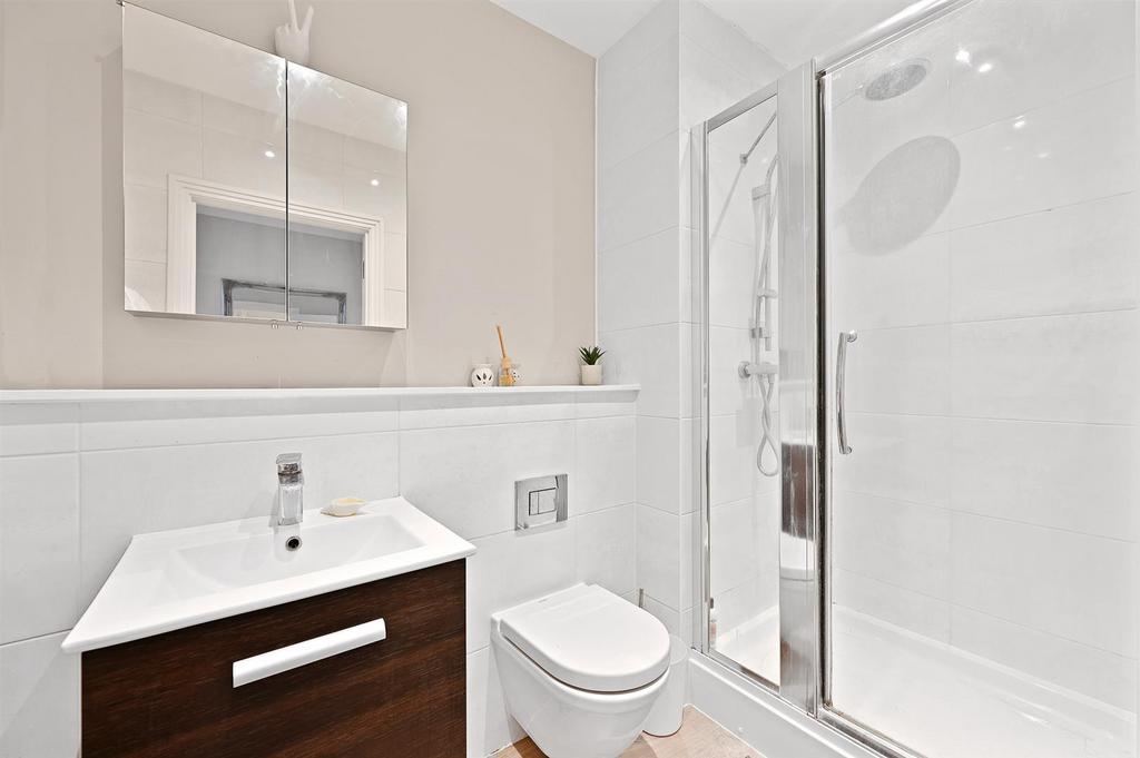 Shower Room.jpg