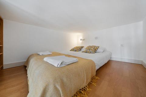 Studio to rent, Fairholme Road, West Kensington, W14