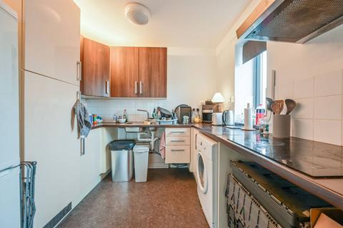 2 bedroom flat for sale, 5 Thomas Fyre Drive, London E3