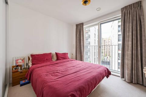 2 bedroom flat for sale, Glow Court, London E3