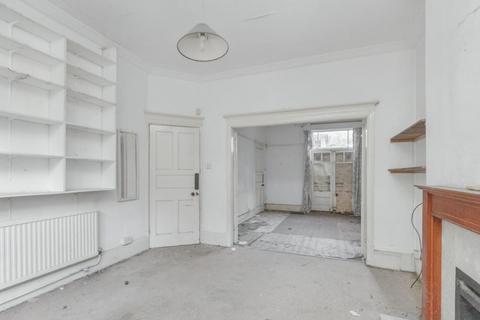 126 Westcotes Drive, Leicester, LE3 0QS