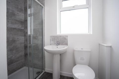 6 bedroom house to rent - Marlow Road