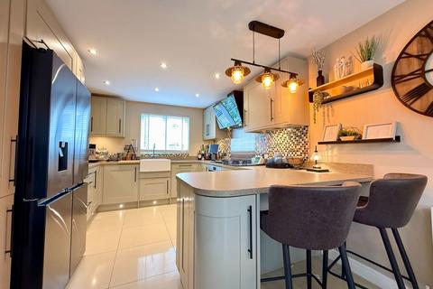 4 bedroom detached house for sale, Bluebell Drive, Sittingbourne ME10