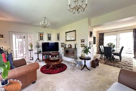 25 Stepney Drive, Scarborough, YO12 5DP