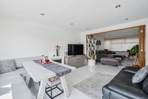 3 bedroom terraced house for sale, Langtons Meadow, Farnham Common SL2