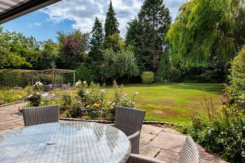 4 bedroom detached house for sale, Meadow Drive, Knutsford, WA16