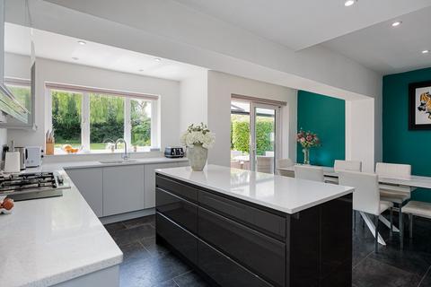 4 bedroom detached house for sale, Meadow Drive, Knutsford, WA16