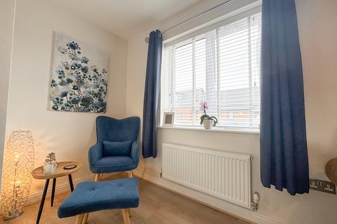 2 bedroom flat for sale, Pankhurst Street, Denton