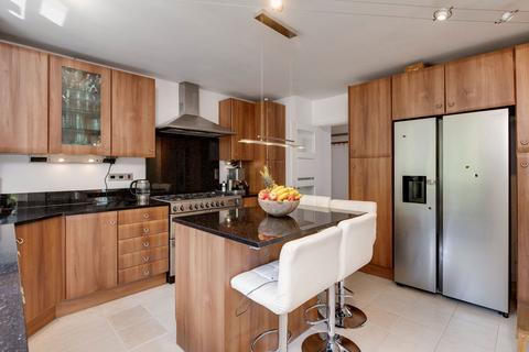 16 Bentley Close, Kings Worthy, Winchester, SO23 7LG