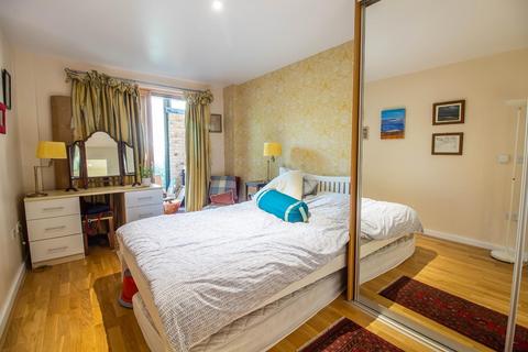 2 bedroom flat to rent, Addenbrookes Road, Trumpington, Cambridge