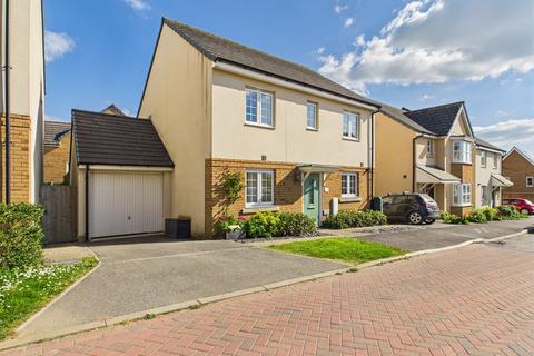 4 bedroom detached house for sale, Fulmar Road, Cornwall EX23