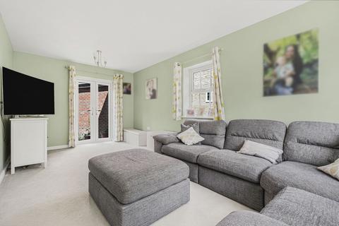 3 bedroom semi-detached house for sale, Badgers Drive, Wantage, OX12