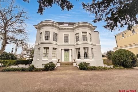 Apartment - The Park, Cheltenham GL50