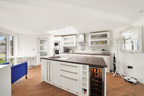 5 bedroom terraced house for sale, Jackson Road, Barking IG11