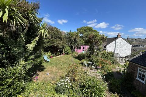 undefined, 3 Church Hill, Helston TR13