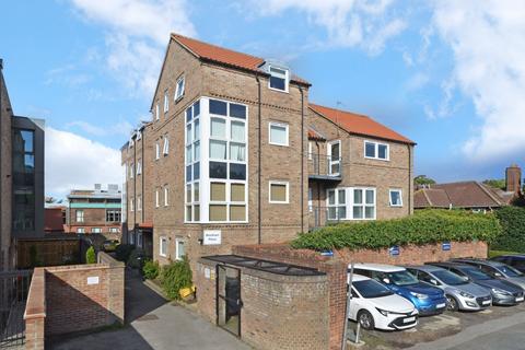 2 bedroom flat for sale, Bootham Place, York, YO30