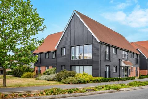 2 bedroom flat for sale, Armistice Avenue, Chelmsford, Essex